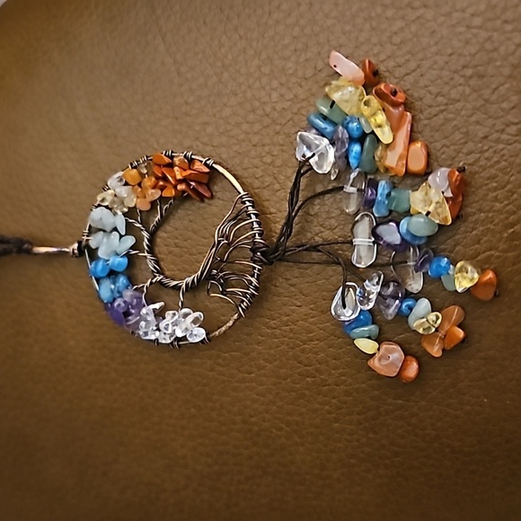 HANDMADE Rainbow Chakra Chip Gemstone Tree of Life Suncatcher Car Charm - Picture 5 of 6